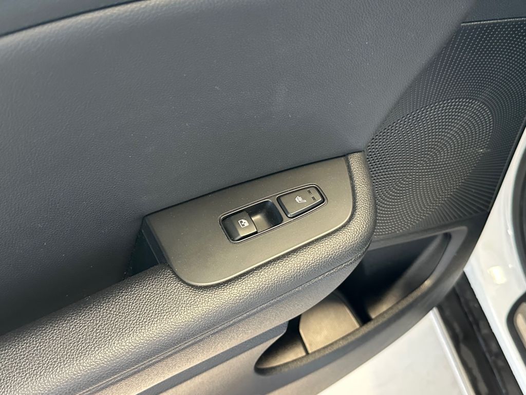 Fahrzeugabbildung Kia XCeed 1.6 GDI PHEV Spirit+Navi+Schiebedch+R.Kam+
