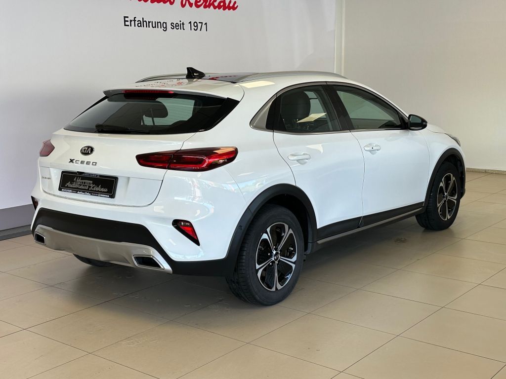 Fahrzeugabbildung Kia XCeed 1.6 GDI PHEV Spirit+Navi+Schiebedch+R.Kam+