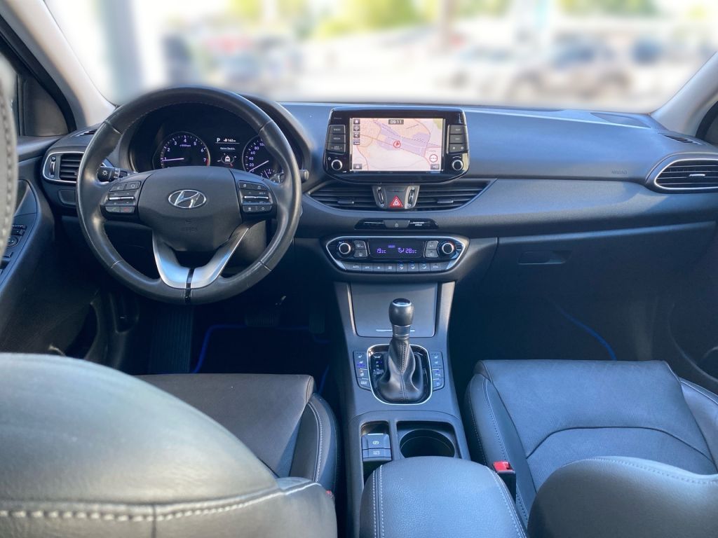 Fahrzeugabbildung Hyundai i30 1.4 T-GDI DCT Fastback Premium