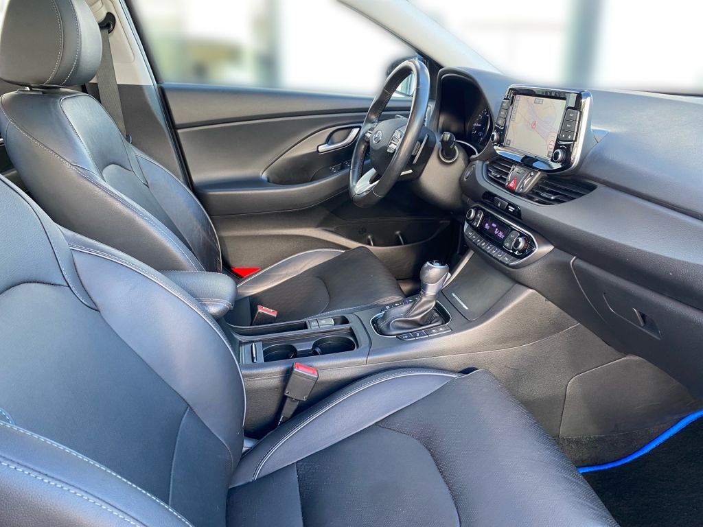 Fahrzeugabbildung Hyundai i30 1.4 T-GDI DCT Fastback Premium