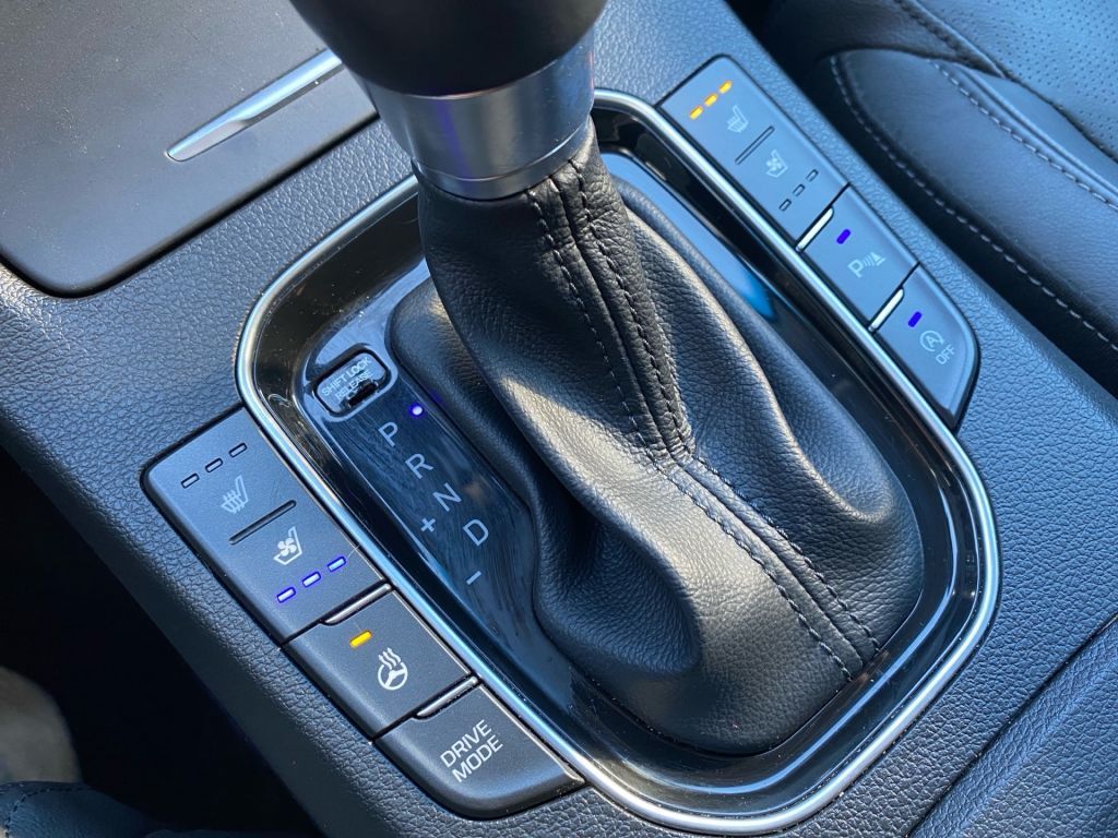 Fahrzeugabbildung Hyundai i30 1.4 T-GDI DCT Fastback Premium