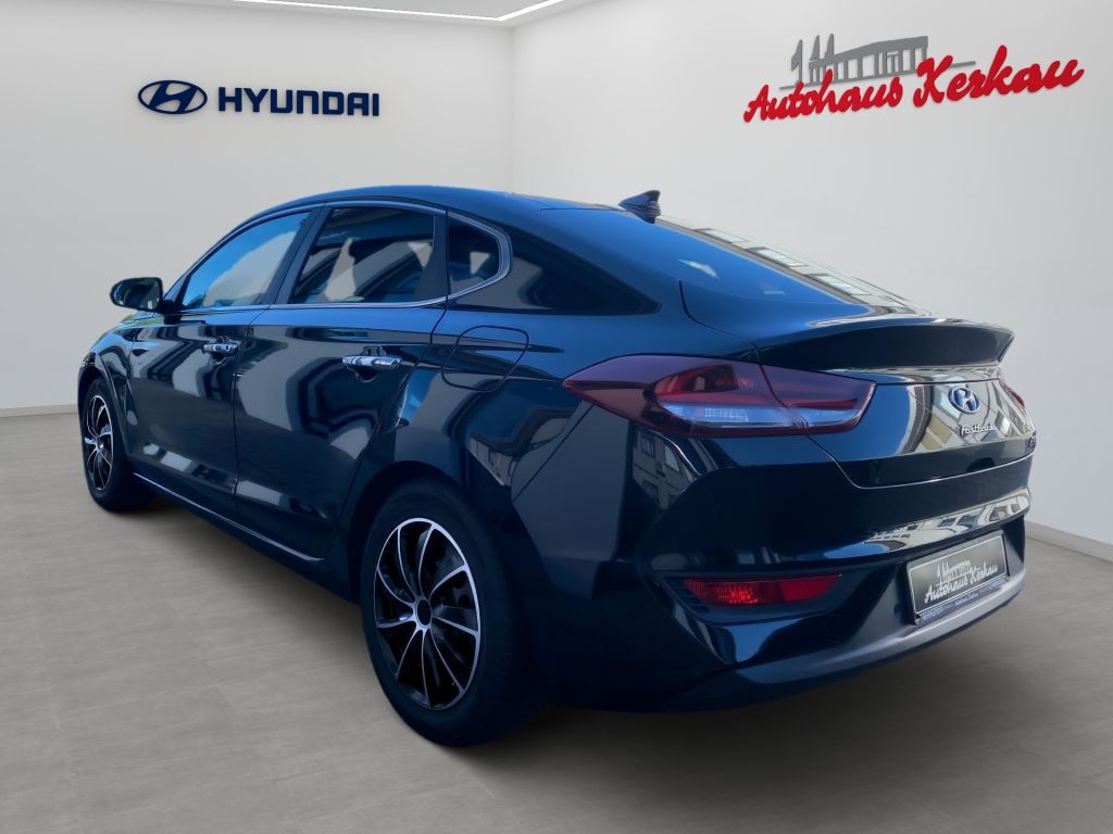 Fahrzeugabbildung Hyundai i30 1.4 T-GDI DCT Fastback Premium