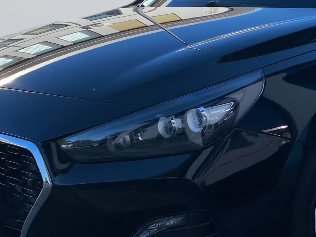Fahrzeugabbildung Hyundai i30 1.4 T-GDI DCT Fastback Premium