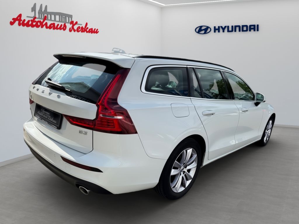 Fahrzeugabbildung Volvo V60 Geartronic Momentum Pro+AHK+8fach bereift