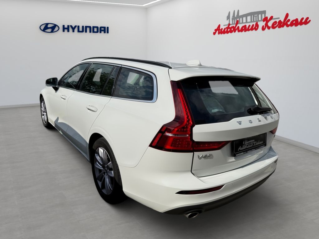 Fahrzeugabbildung Volvo V60 Geartronic Momentum Pro+AHK+8fach bereift