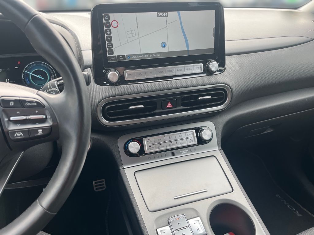 Fahrzeugabbildung Hyundai KONA EV Trend+Krell+Winterräder+Nav+Cam+SHZ