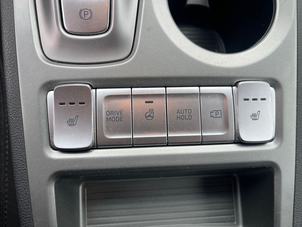 Fahrzeugabbildung Hyundai KONA EV Trend+Krell+Winterräder+Nav+Cam+SHZ