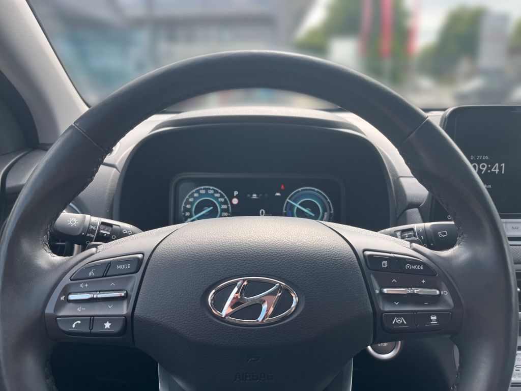 Fahrzeugabbildung Hyundai KONA EV Trend+Krell+Winterräder+Nav+Cam+SHZ