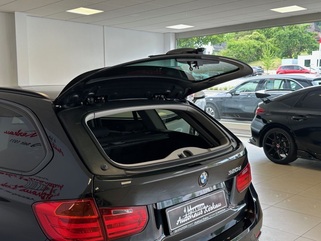 Fahrzeugabbildung BMW 320d Touring Aut. Sport Line