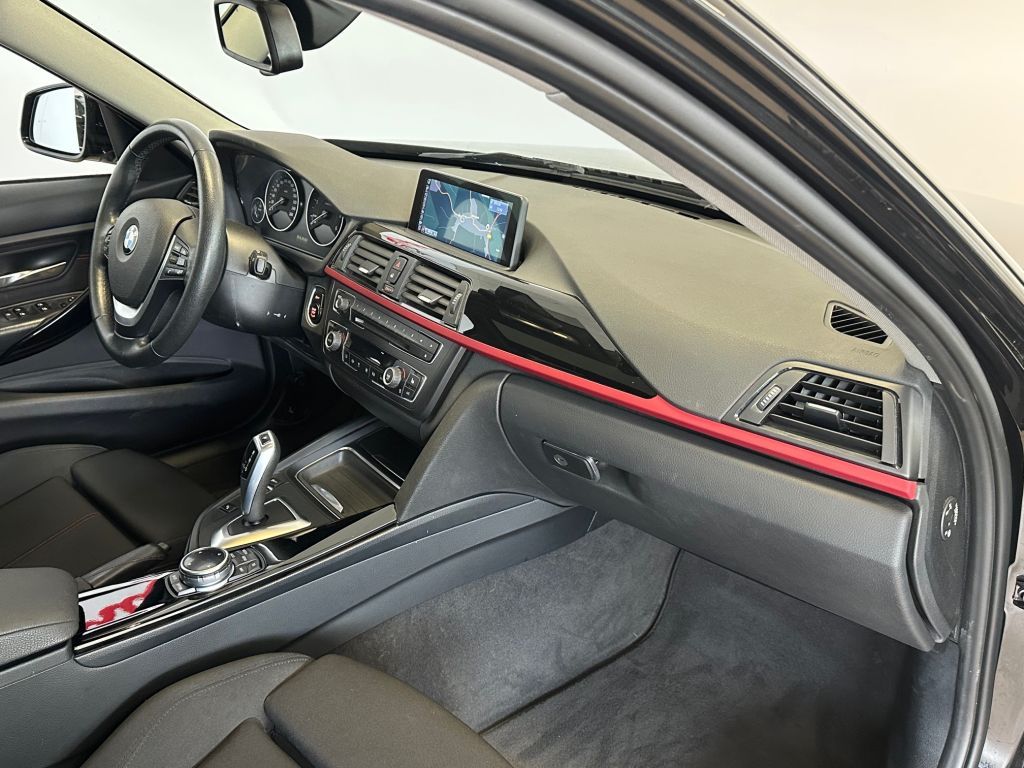 Fahrzeugabbildung BMW 320d Touring Aut. Sport Line