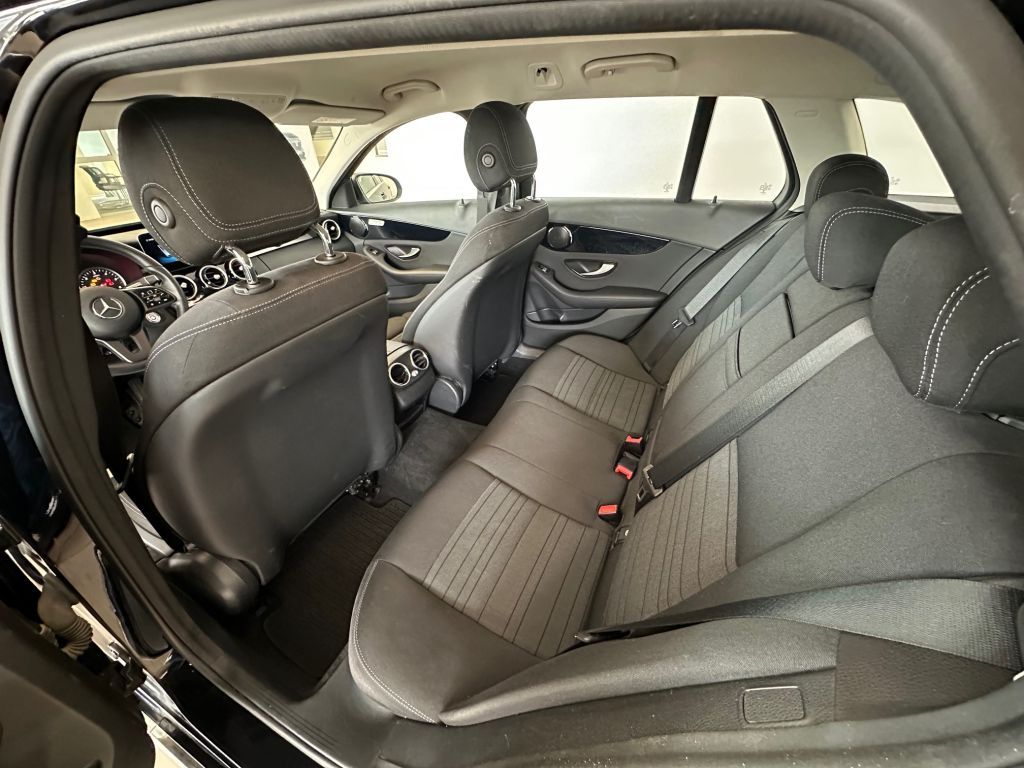 Fahrzeugabbildung Mercedes-Benz C 220 d T 9G-TRONIC+AHK+Business Plus +Carplay+