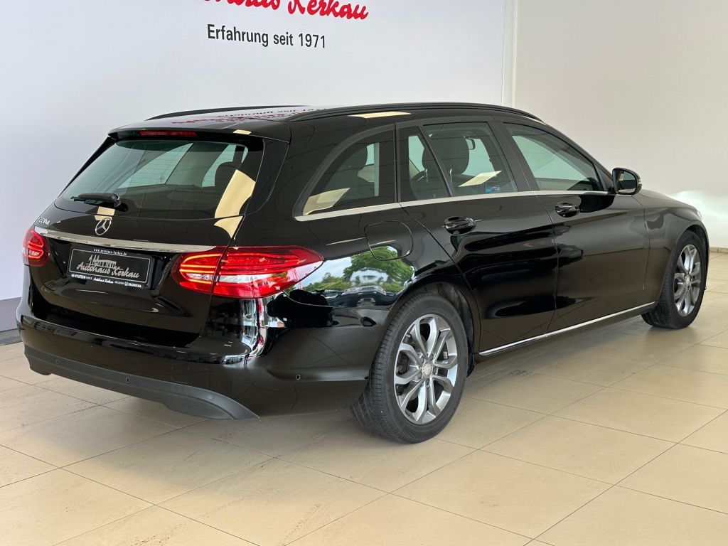 Fahrzeugabbildung Mercedes-Benz C 220 d T 9G-TRONIC+AHK+Business Plus +Carplay+