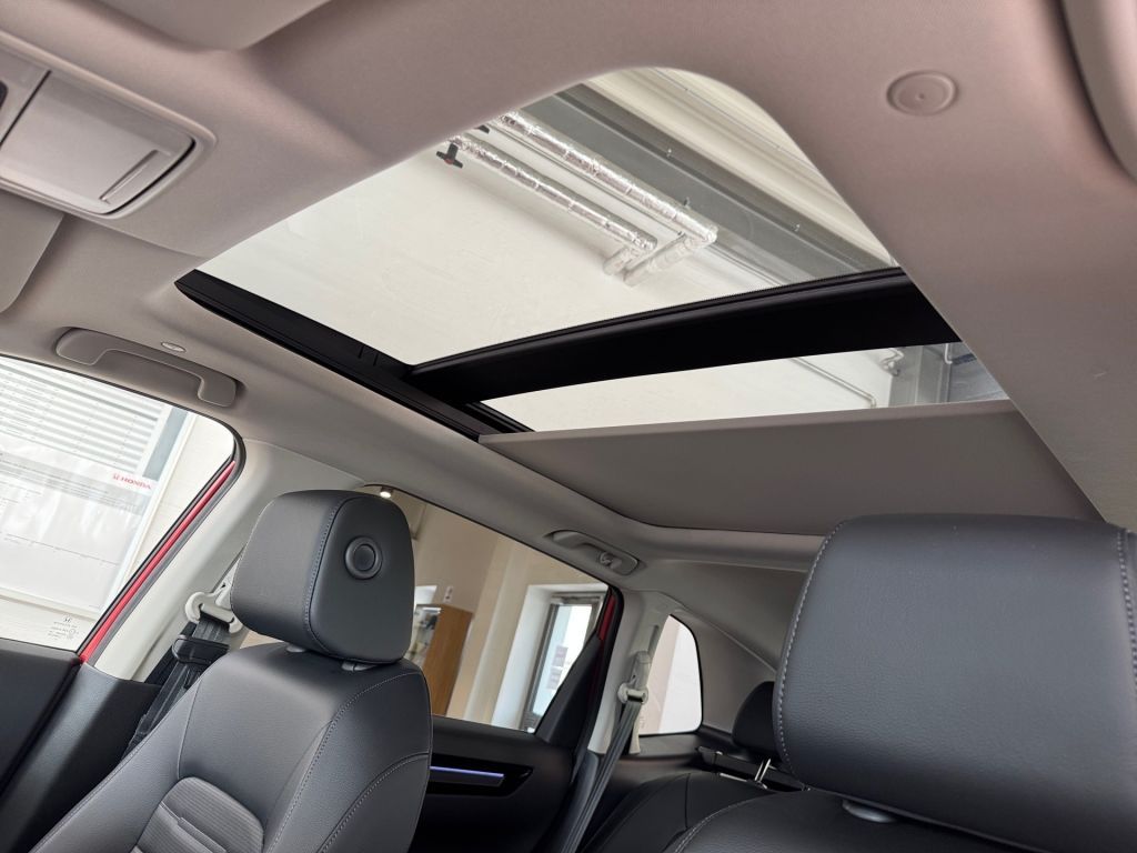 Fahrzeugabbildung Honda CR-V e:HEV 2.0 i-MMD Hybrid AWD Elegance (RS)