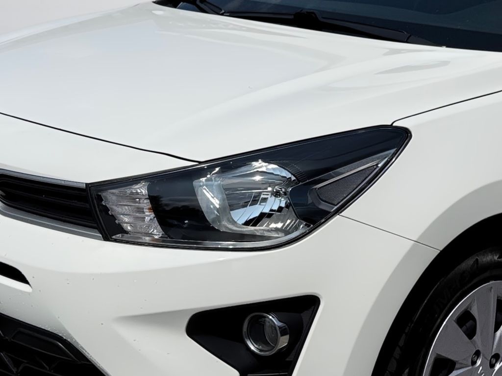 Fahrzeugabbildung Kia Rio 1.2 Edition 7