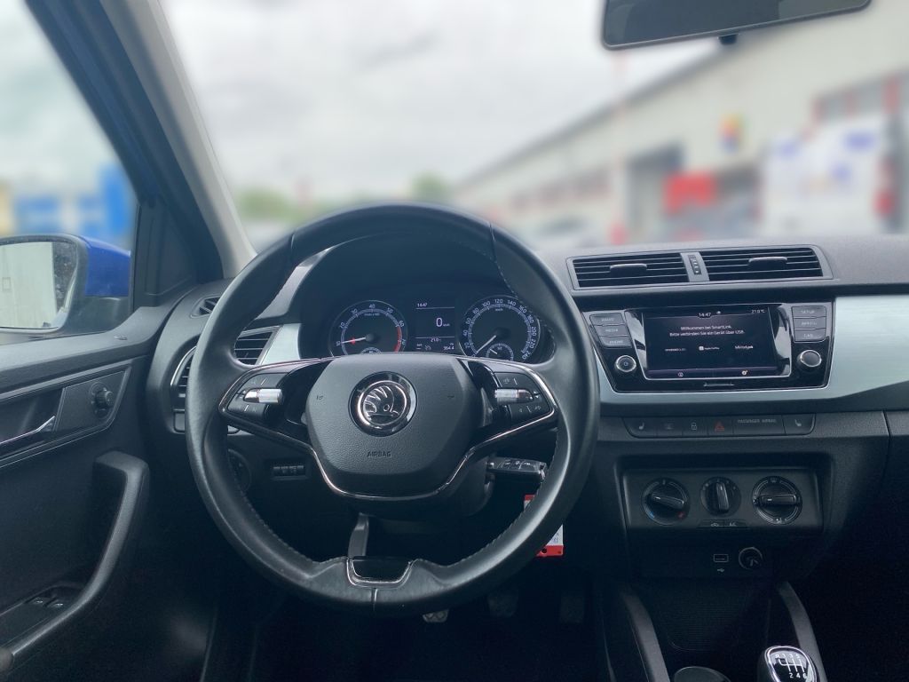 Fahrzeugabbildung SKODA Fabia Combi 1.0 TSI Ambition