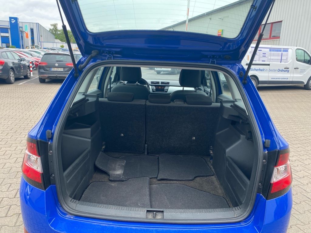 Fahrzeugabbildung SKODA Fabia Combi 1.0 TSI Ambition