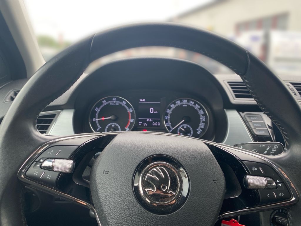 Fahrzeugabbildung SKODA Fabia Combi 1.0 TSI Ambition