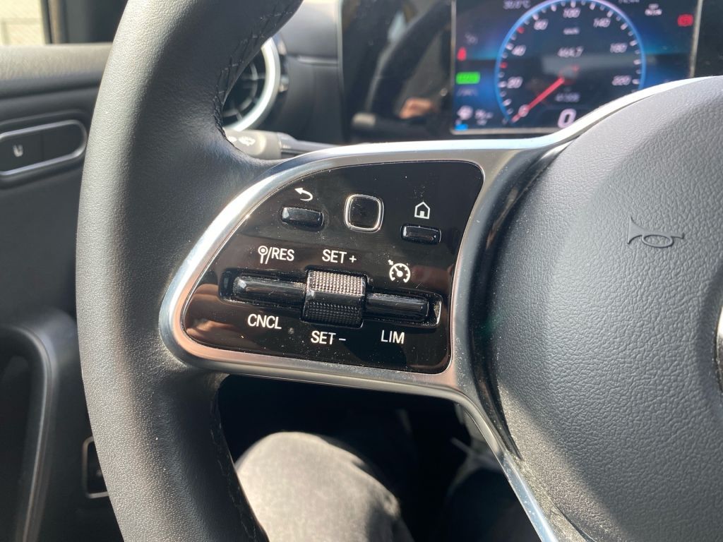 Fahrzeugabbildung Mercedes-Benz A 250 e 8G-DCT Style