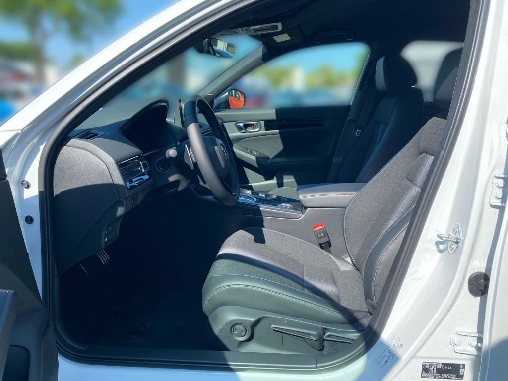 Fahrzeugabbildung Honda Civic e:HEV 2.0 i-MMD Hybrid Sport (FE)