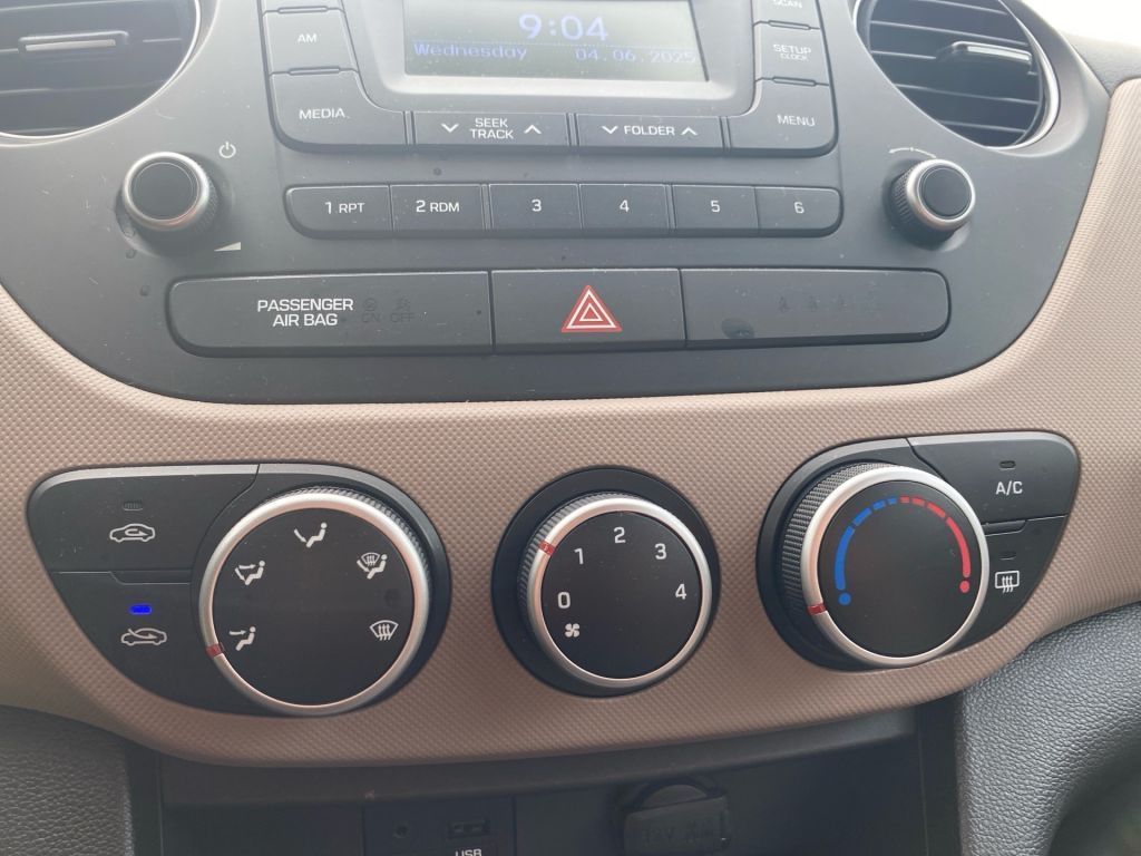 Fahrzeugabbildung Hyundai i10 1.0 Classic Green
