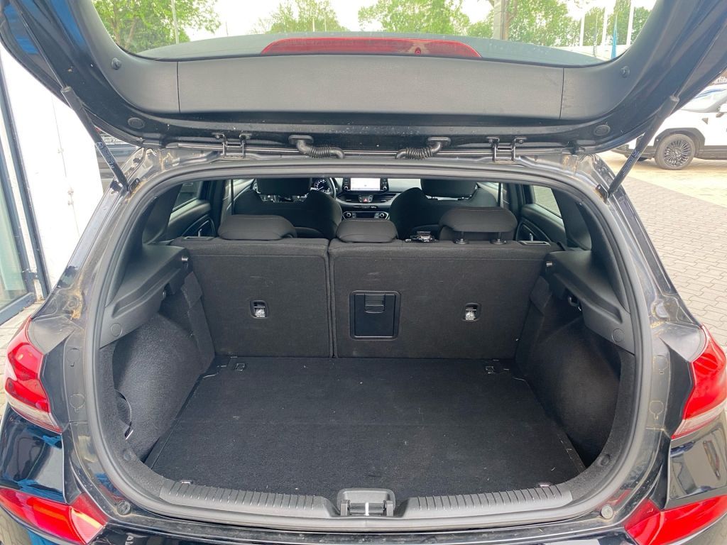 Fahrzeugabbildung Hyundai i30 1.4 T-GDI DCT N-Line +8-fach bereift