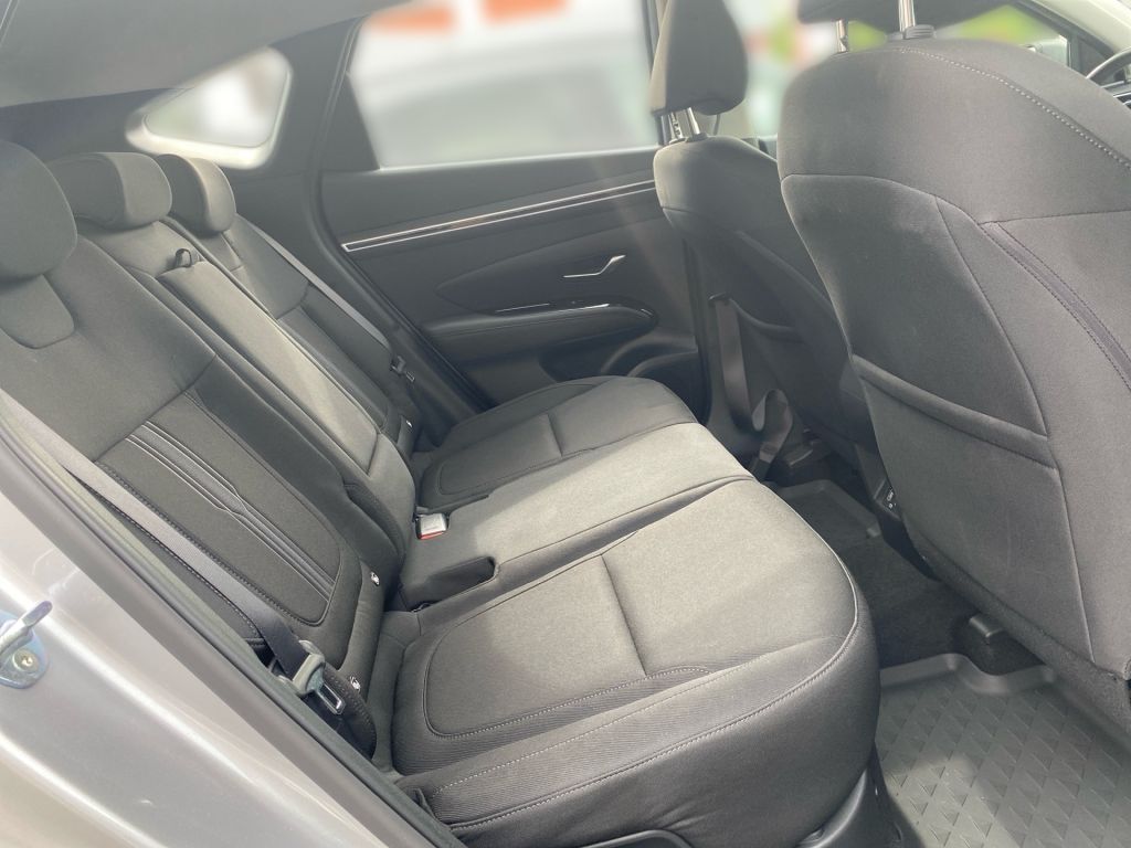 Fahrzeugabbildung Hyundai Tucson 1.6 T-GDi HEV 2WD Select LED+Navi+AHK