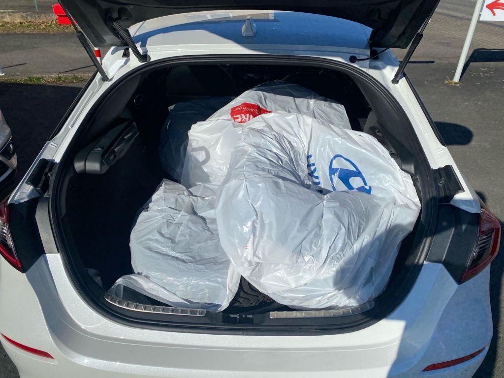 Fahrzeugabbildung Honda Civic e:HEV 2.0 i-MMD Hybrid Sport