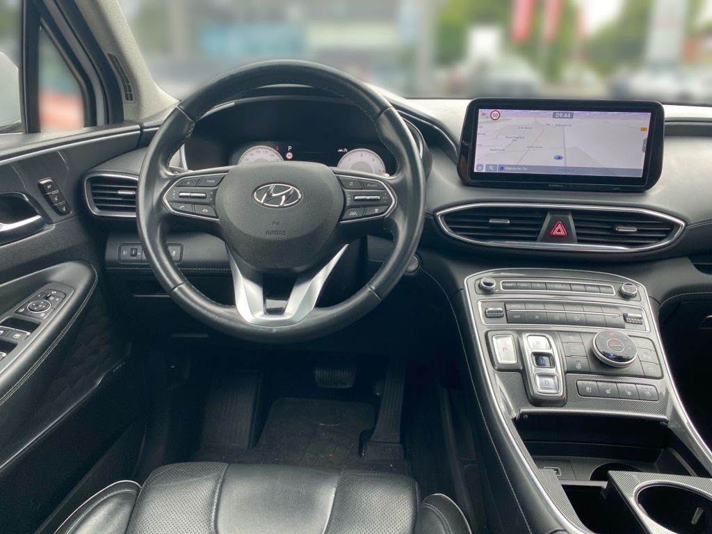 Fahrzeugabbildung Hyundai SANTA FE 2.2 CRDi 4WD+Prime+7Sitzer+2,5T Zugl.