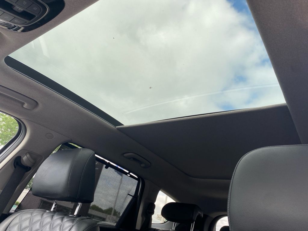 Fahrzeugabbildung Hyundai SANTA FE 2.2 CRDi 4WD+Prime+7Sitzer+2,5T Zugl.