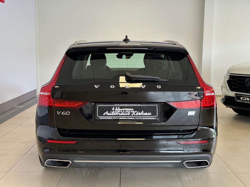 Fahrzeugabbildung Volvo V60 T6 AWD Recharge Inscription Expression