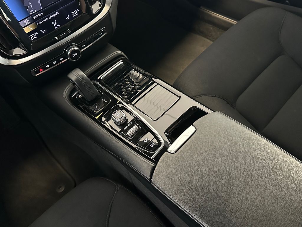 Fahrzeugabbildung Volvo V60 T6 AWD Recharge Inscription Expression