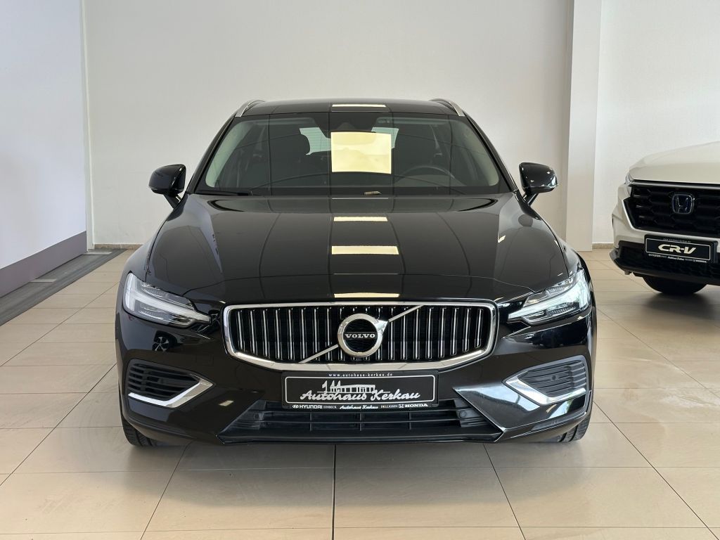 Fahrzeugabbildung Volvo V60 T6 AWD Recharge Inscription Expression