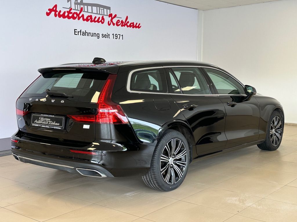 Fahrzeugabbildung Volvo V60 T6 AWD Recharge Inscription Expression