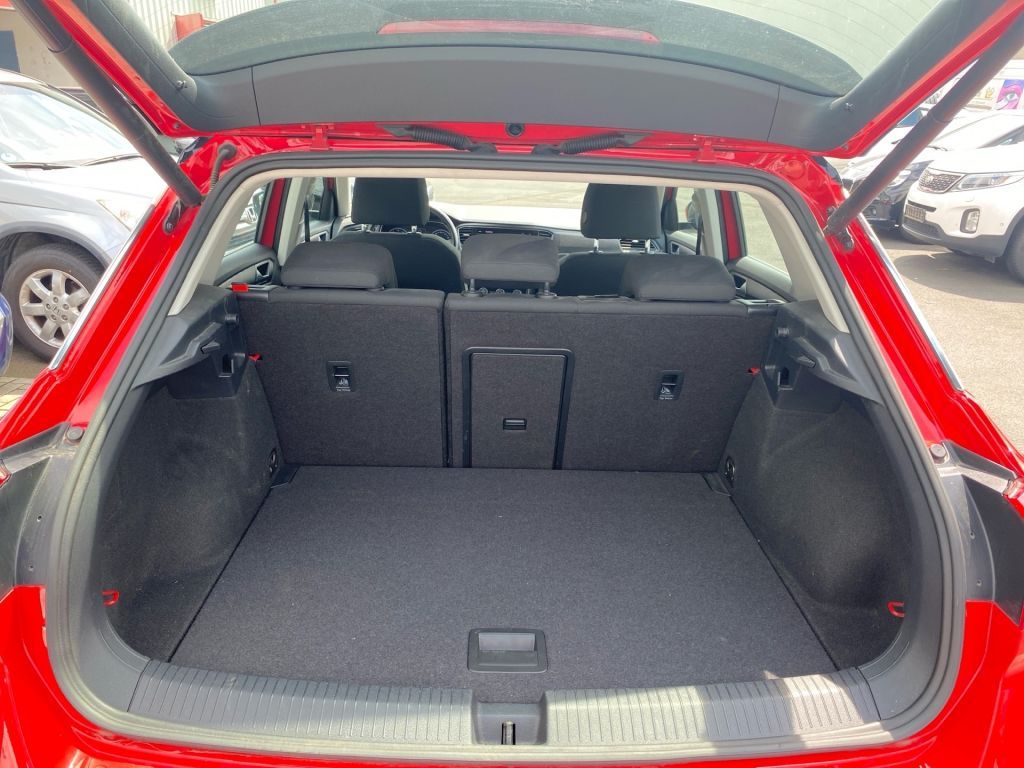Fahrzeugabbildung Volkswagen T-Roc 1.5 TSI ACT OPF Style+Winterräder