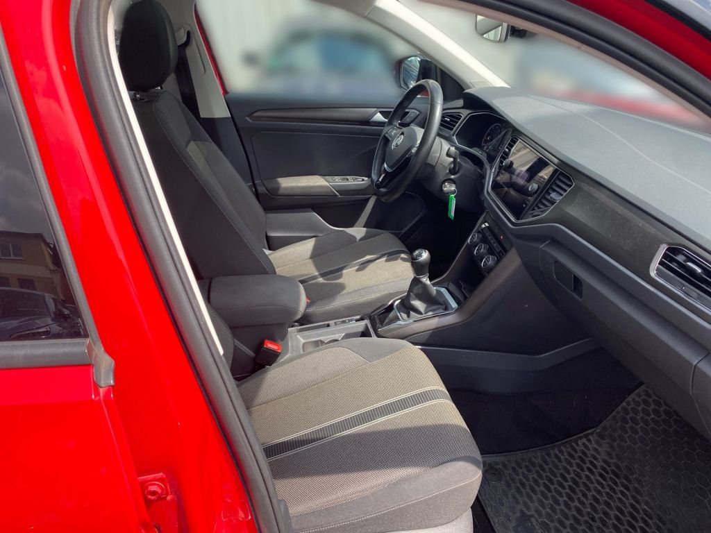 Fahrzeugabbildung Volkswagen T-Roc 1.5 TSI ACT OPF Style+Winterräder