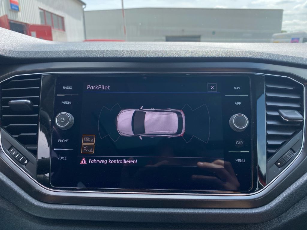 Fahrzeugabbildung Volkswagen T-Roc 1.5 TSI ACT OPF Style+Winterräder