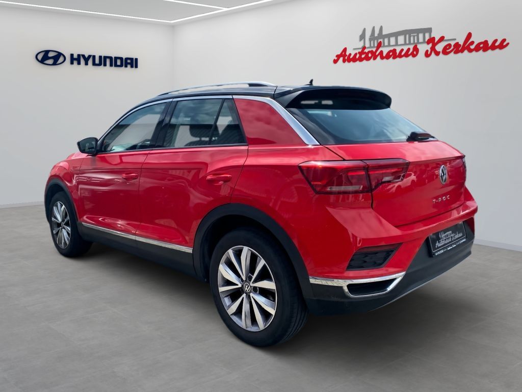 Fahrzeugabbildung Volkswagen T-Roc 1.5 TSI ACT OPF Style+Winterräder