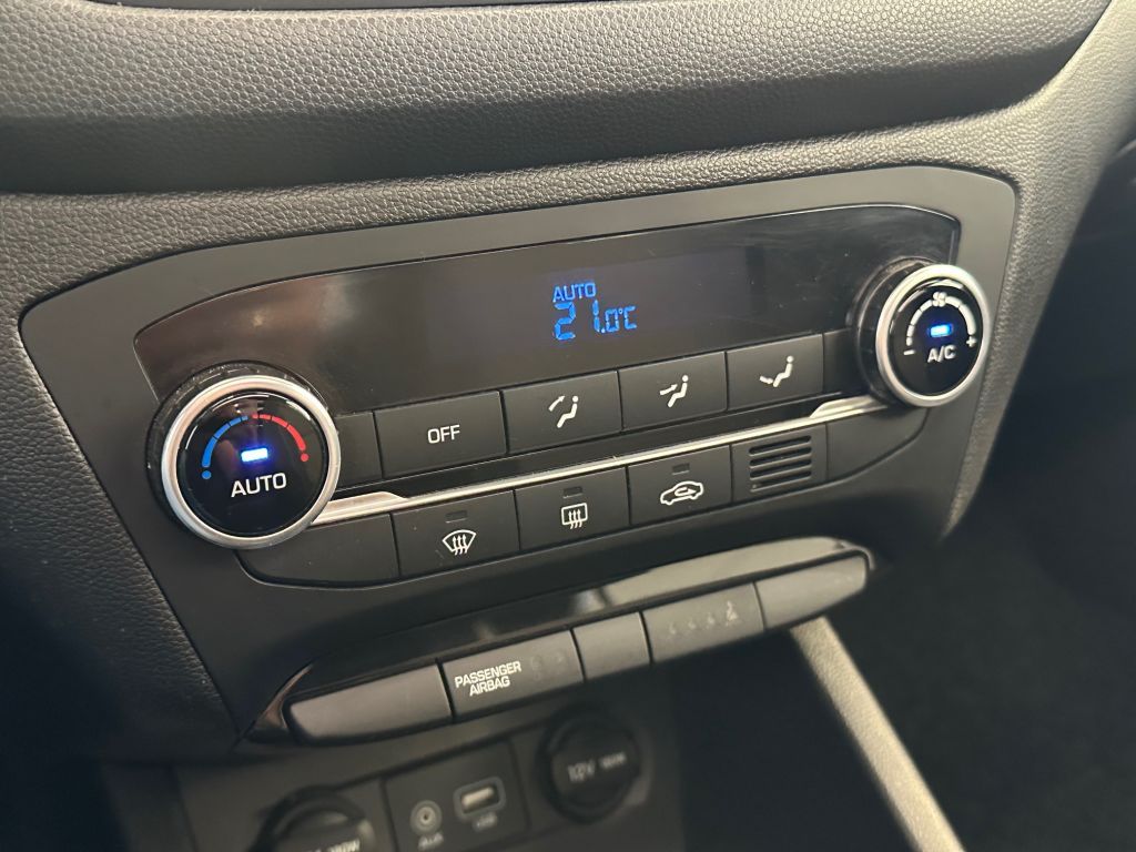 Fahrzeugabbildung Hyundai i20 blue 1.0 T-GDI Passion+R.Kamera+Navi+Panoram