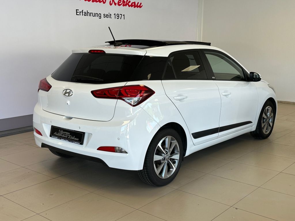 Fahrzeugabbildung Hyundai i20 blue 1.0 T-GDI Passion+R.Kamera+Navi+Panoram