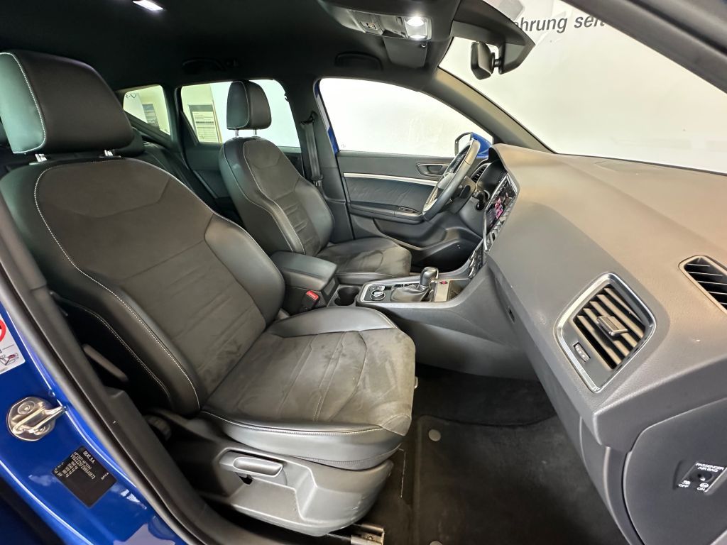 Fahrzeugabbildung SEAT Ateca 1.5 TSI ACT DSG Xperience+Carply+Virtual+