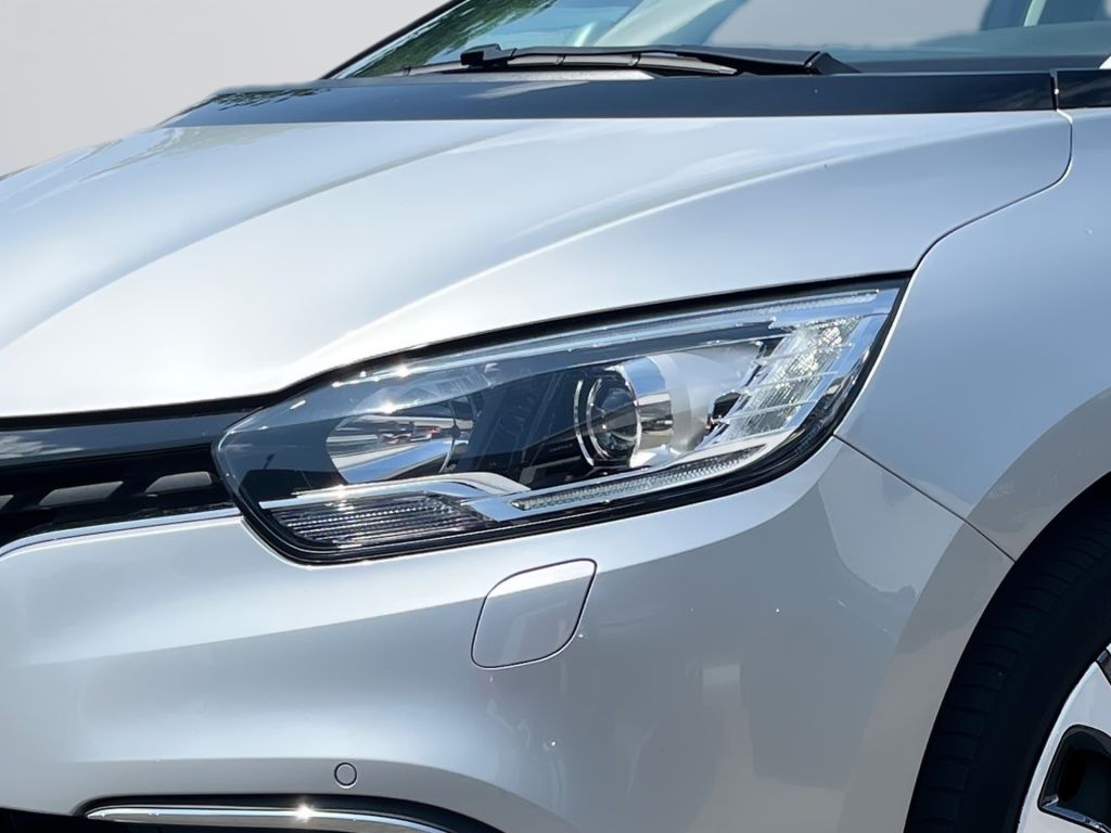 Fahrzeugabbildung Renault Grand Scenic BLUE dCi 120 BUSINESS EDITION