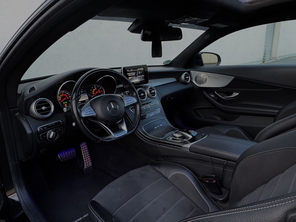 Fahrzeugabbildung Mercedes-Benz C 300 Coupe AMG Line +Night P.+HUD+ Pano+8fach b