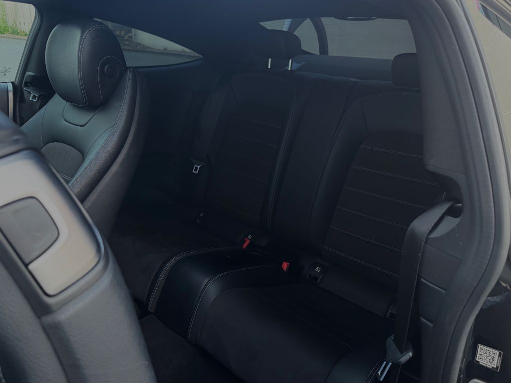 Fahrzeugabbildung Mercedes-Benz C 300 Coupe AMG Line +Night P.+HUD+ Pano+8fach b