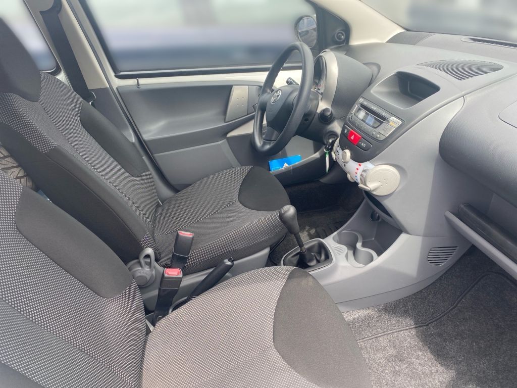 Fahrzeugabbildung Toyota Aygo Cool +Alwetterreifen+ WKRS+ Klima