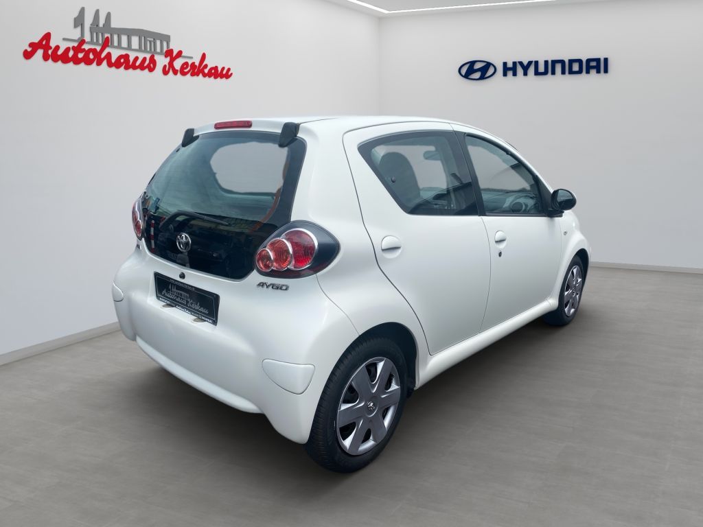 Fahrzeugabbildung Toyota Aygo Cool +Alwetterreifen+ WKRS+ Klima