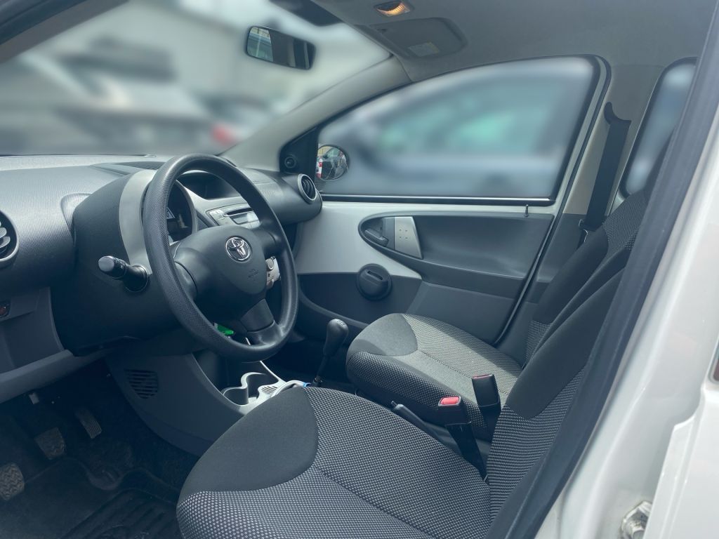 Fahrzeugabbildung Toyota Aygo Cool +Alwetterreifen+ WKRS+ Klima