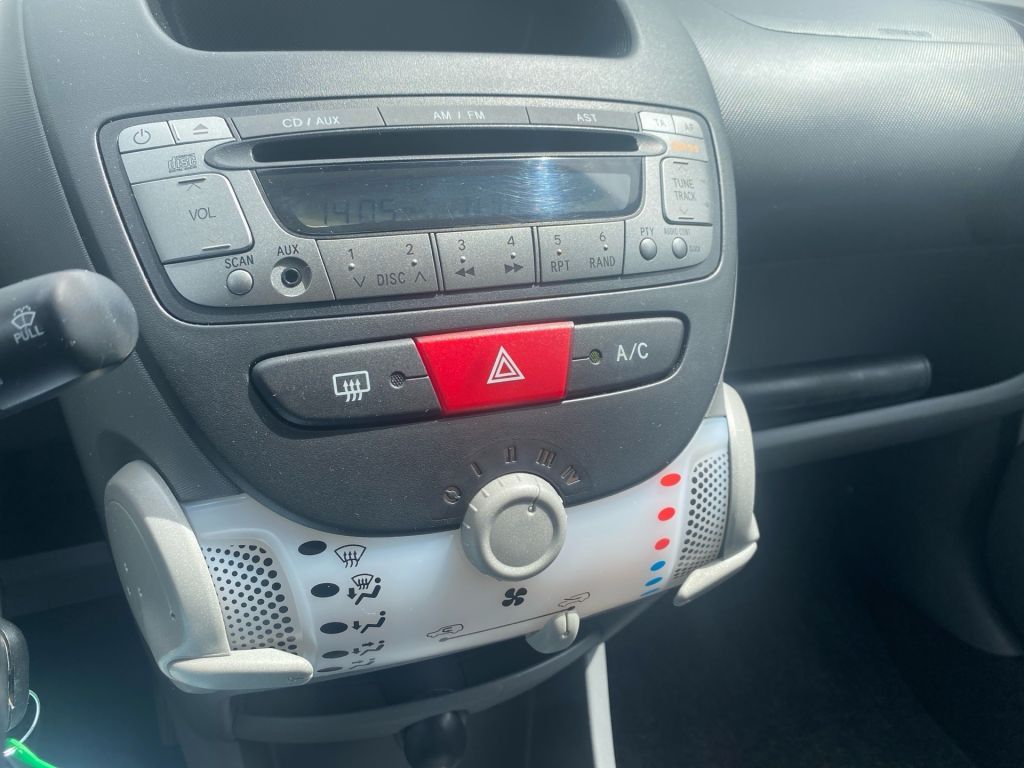 Fahrzeugabbildung Toyota Aygo Cool +Alwetterreifen+ WKRS+ Klima