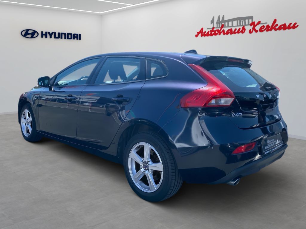 Fahrzeugabbildung Volvo V40 D3 Kinetic +R.Kamera+ Klima-P.+ PDC