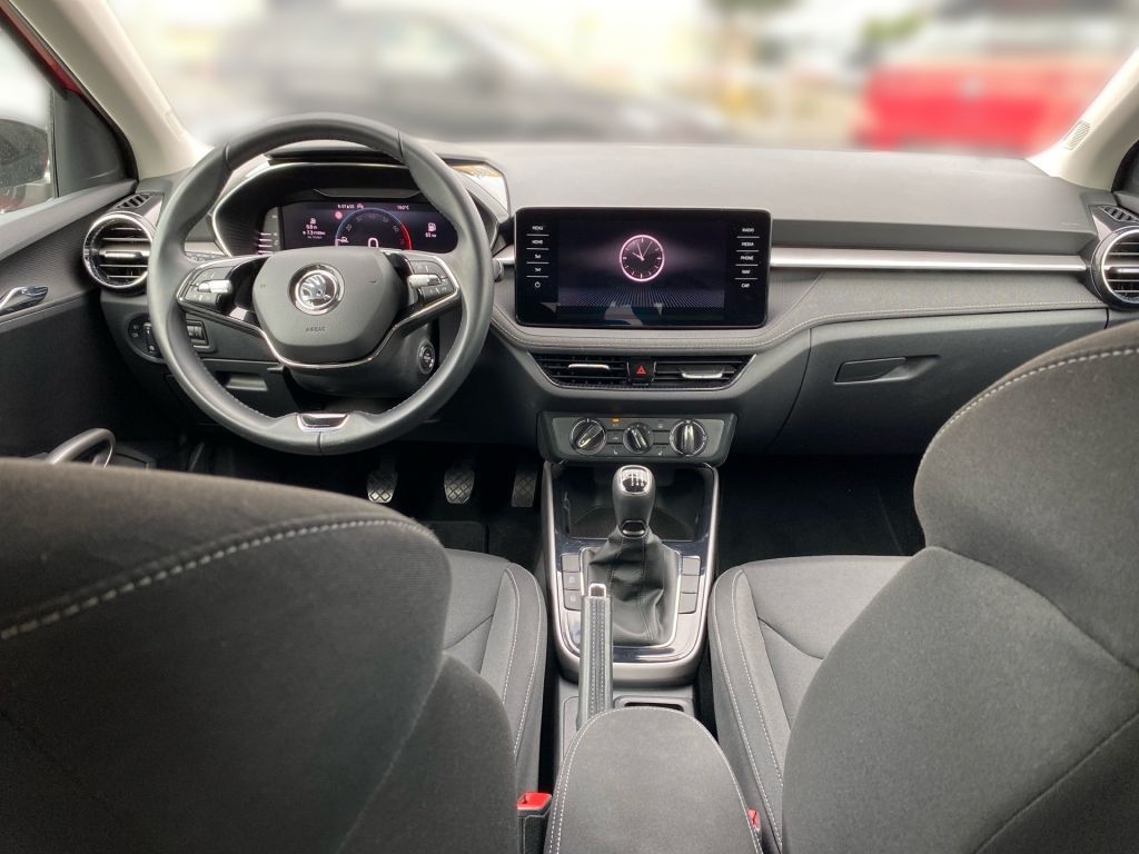Fahrzeugabbildung SKODA Fabia 1.0 TSI Style +Business P.+ LED+ Apple Car