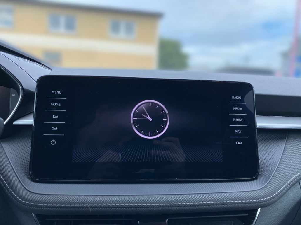 Fahrzeugabbildung SKODA Fabia 1.0 TSI Style +Business P.+ LED+ Apple Car